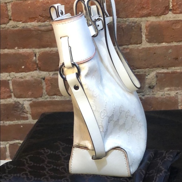 White Gucci Shoulder Bag - Picture 6 of 12